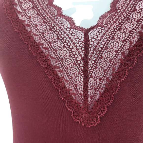 AEO Lace Halter Top Body Suite Burgundy Size Small - Picture 3 of 6